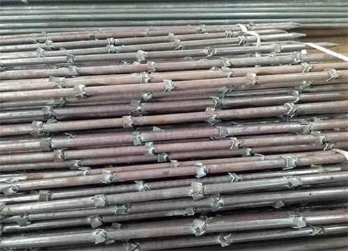 牙叉镇隧道钢花管